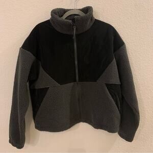 Columbia women’s large Uphill Edge Fleece Full-Zip Pullover NWT

$90 MSRP!
